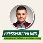Rundes Portraitfoto von Sascha Meier mit einer Sprechblase mit dem Text "Pressemitteilung" auf hellem Hintergrund.